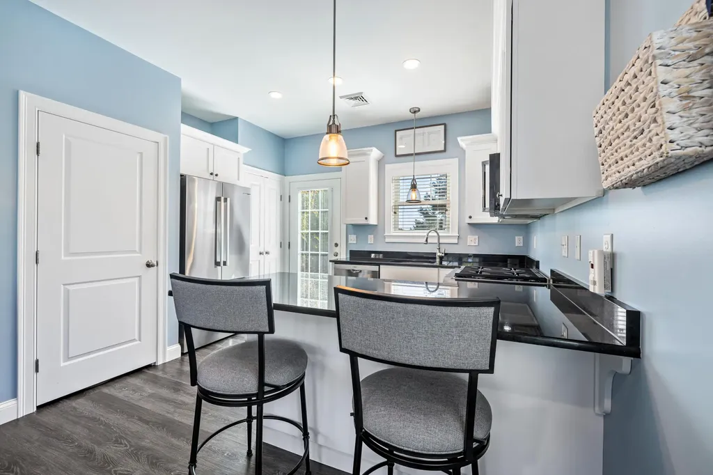 16 Sunrise Lane Arundel ME 04046