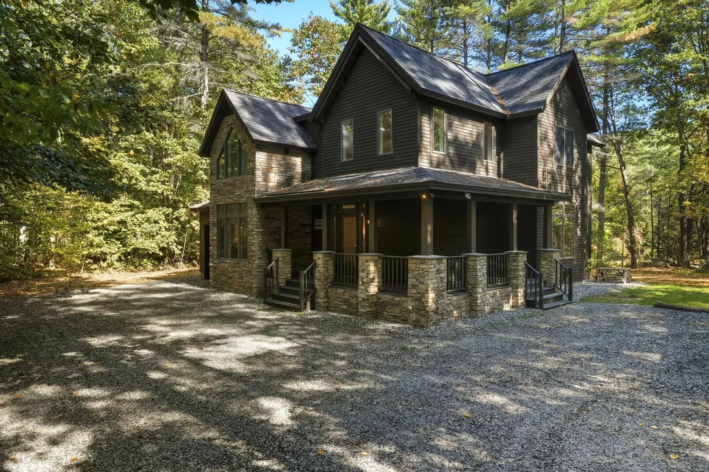 52 N Bridgton Road Waterford ME 04088