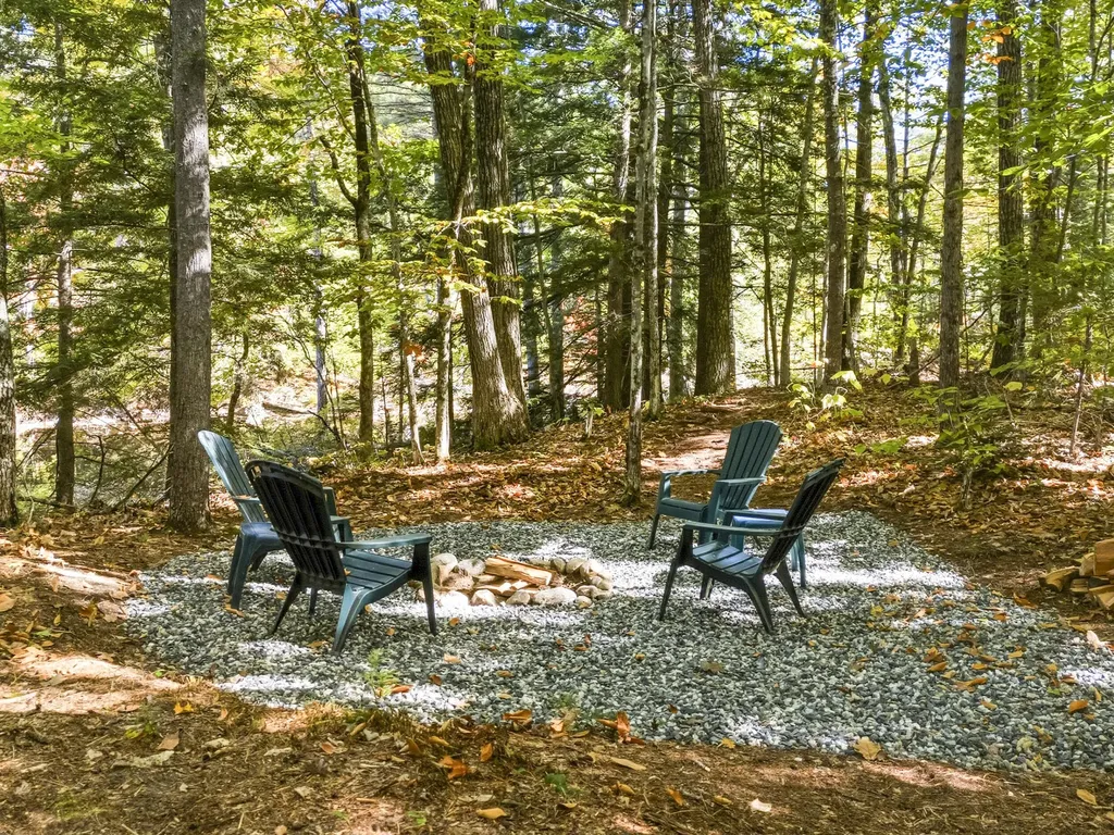 52 N Bridgton Road Waterford ME 04088