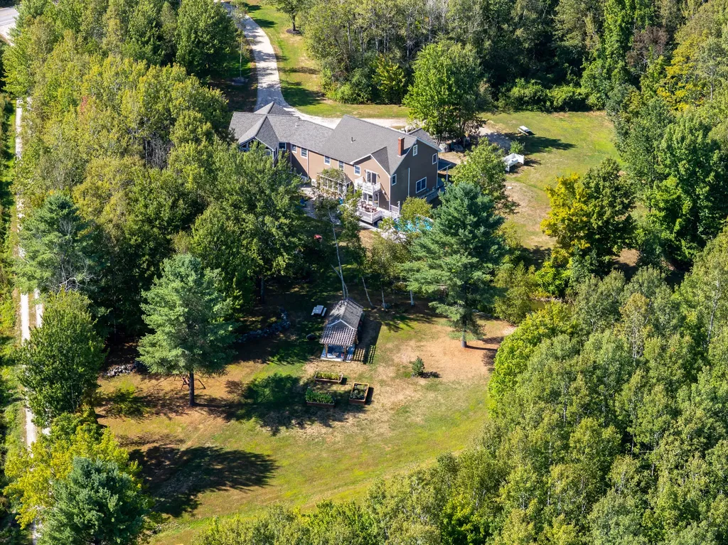 207 N Auburn Road Auburn ME 04210