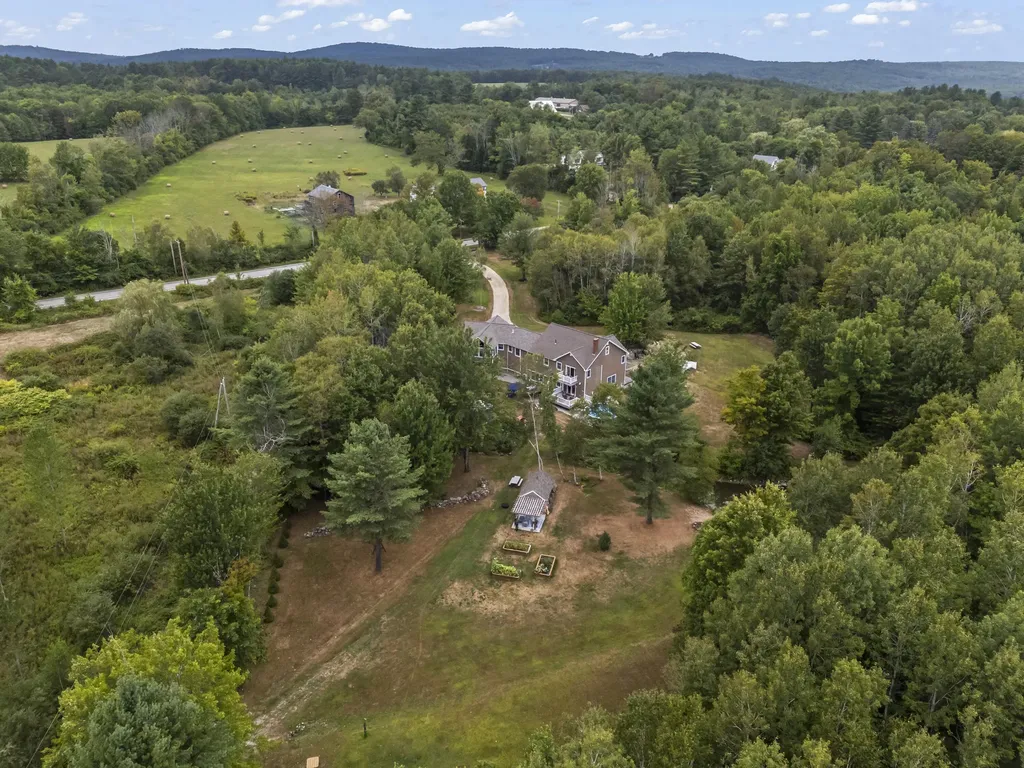 207 N Auburn Road Auburn ME 04210