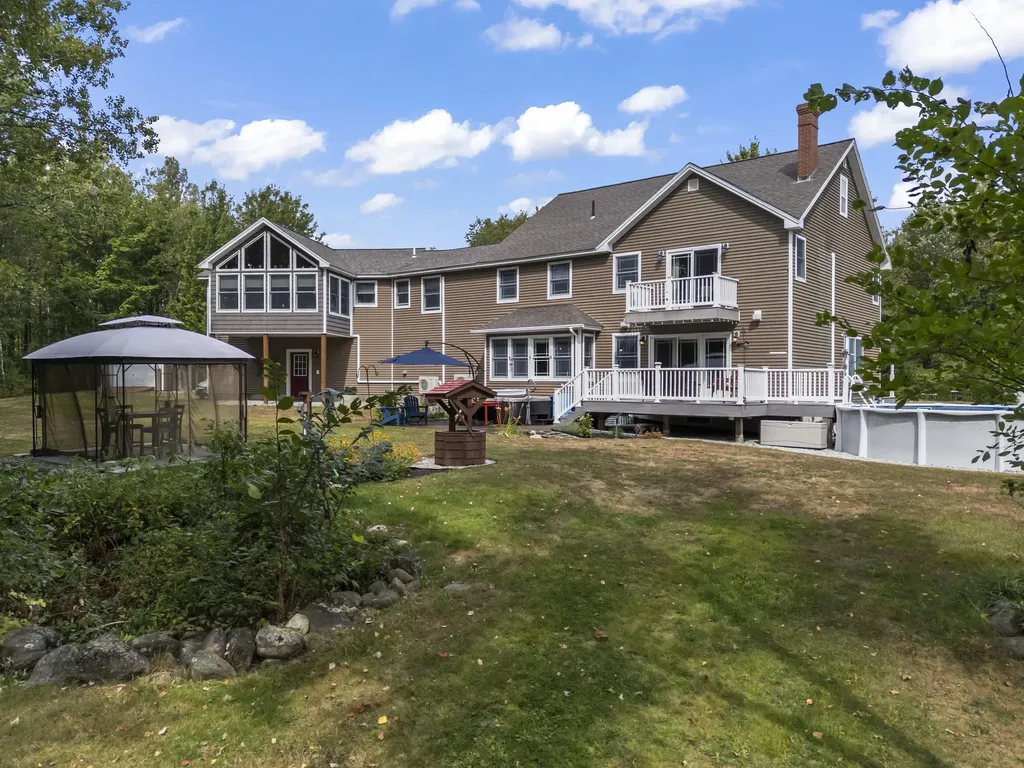 207 N Auburn Road Auburn ME 04210