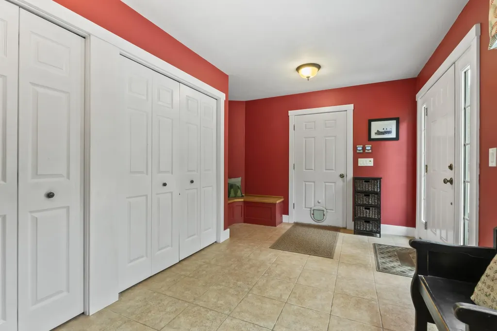207 N Auburn Road Auburn ME 04210