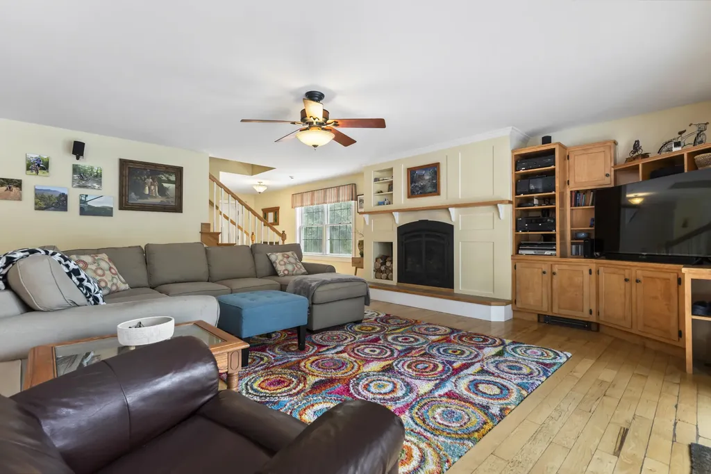 207 N Auburn Road Auburn ME 04210