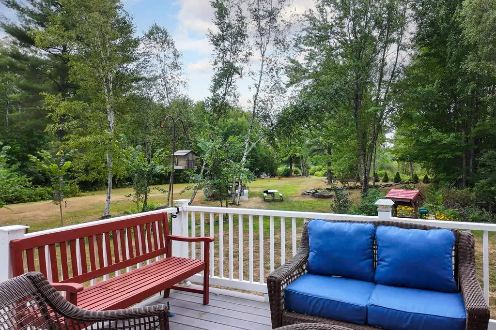 207 N Auburn Road Auburn ME 04210