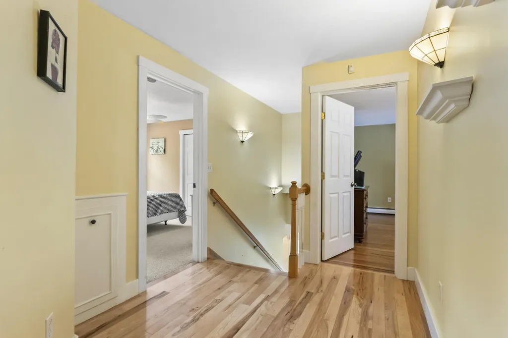 207 N Auburn Road Auburn ME 04210