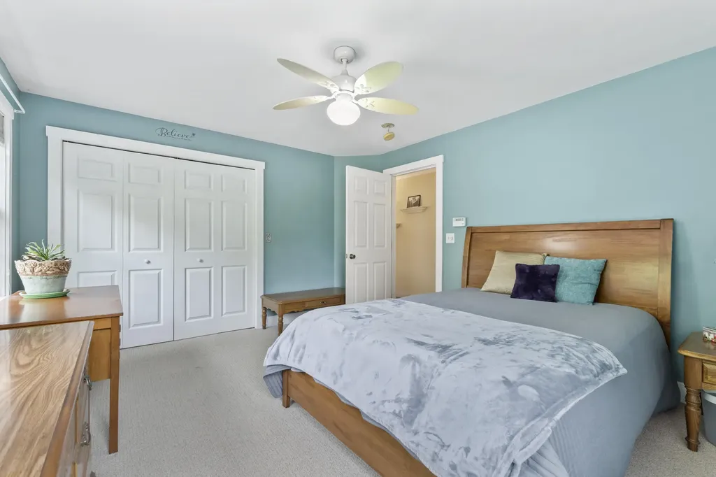 207 N Auburn Road Auburn ME 04210