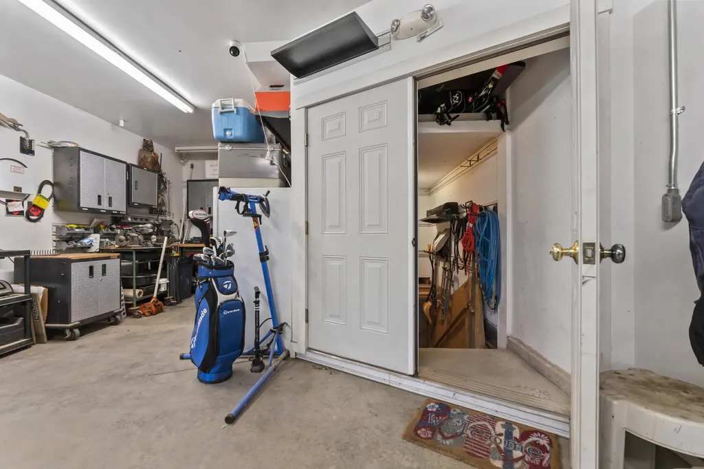 207 N Auburn Road Auburn ME 04210