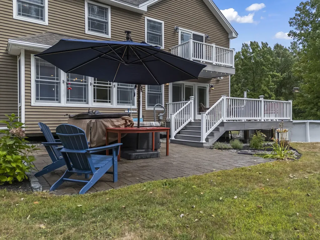 207 N Auburn Road Auburn ME 04210