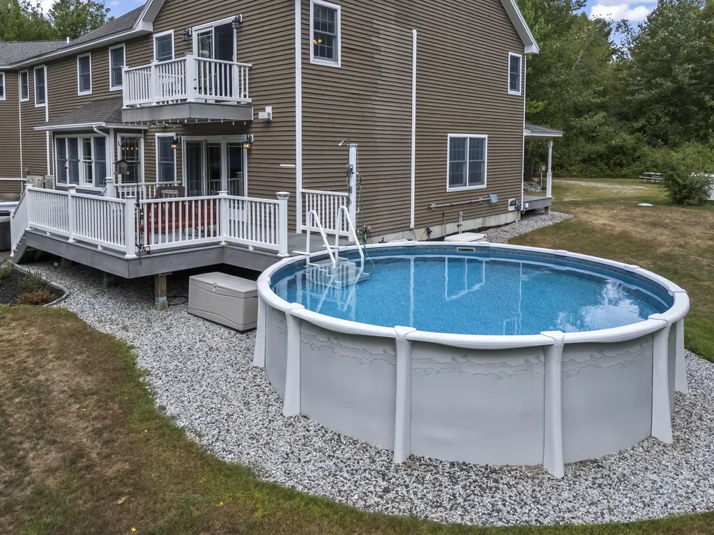 207 N Auburn Road Auburn ME 04210