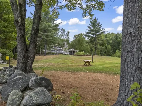 207 N Auburn Road Auburn ME 04210