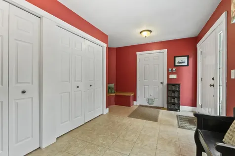 207 N Auburn Road Auburn ME 04210