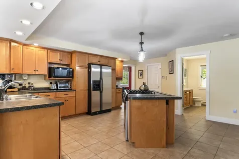 207 N Auburn Road Auburn ME 04210