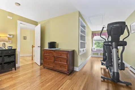 207 N Auburn Road Auburn ME 04210