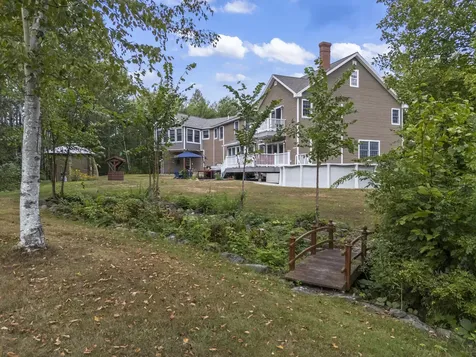 207 N Auburn Road Auburn ME 04210