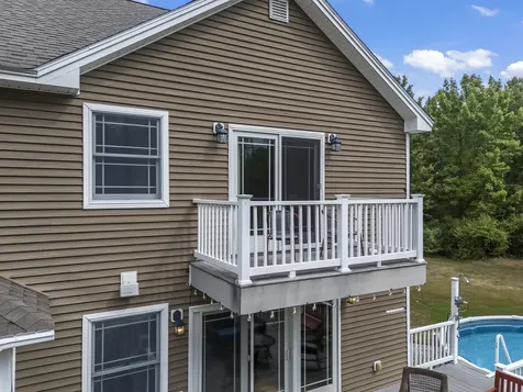 207 N Auburn Road Auburn ME 04210