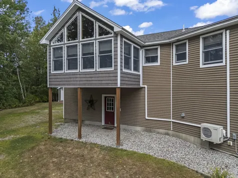 207 N Auburn Road Auburn ME 04210