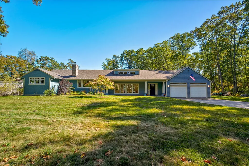530 Spurwink Avenue Cape Elizabeth ME 04107
