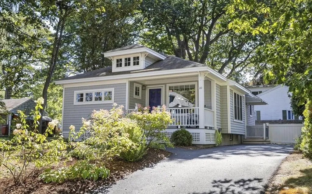 22 Taylor Street South Portland ME 04106