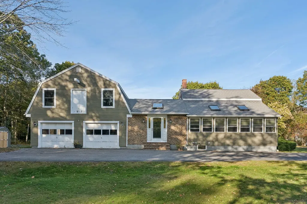32 Park Street Saco ME 04072