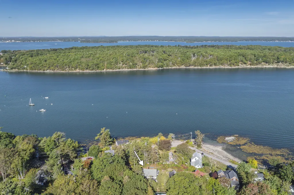 20 Evergreen Landing Portland ME 04108