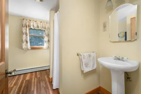 28 Oak Drive Gray ME 04039