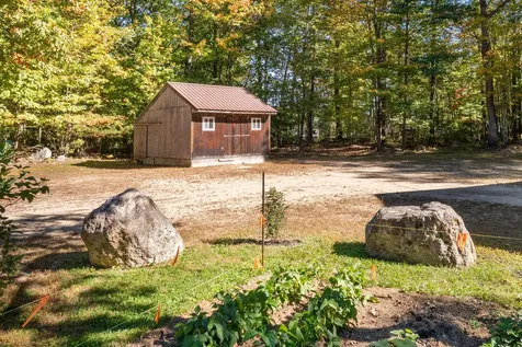 28 Oak Drive Gray ME 04039