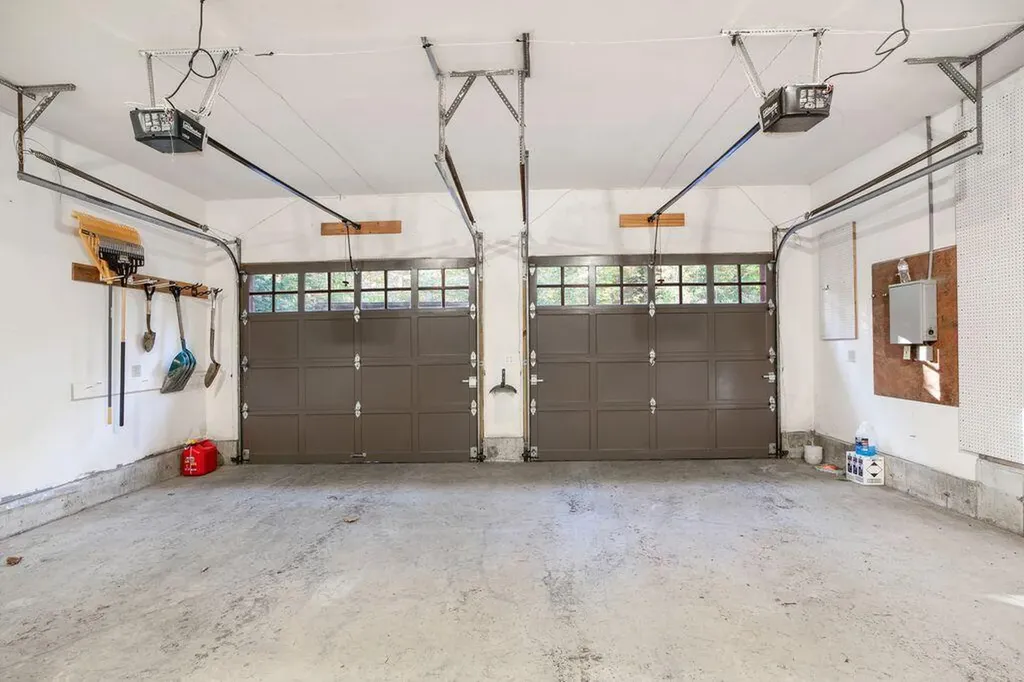 32 Lake Como Drive Harmony ME 04942