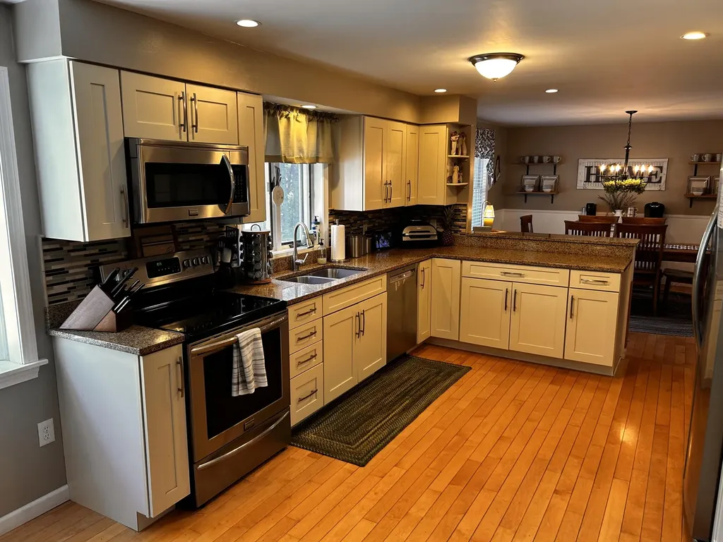 31 Tarratine Drive Brunswick ME 04011
