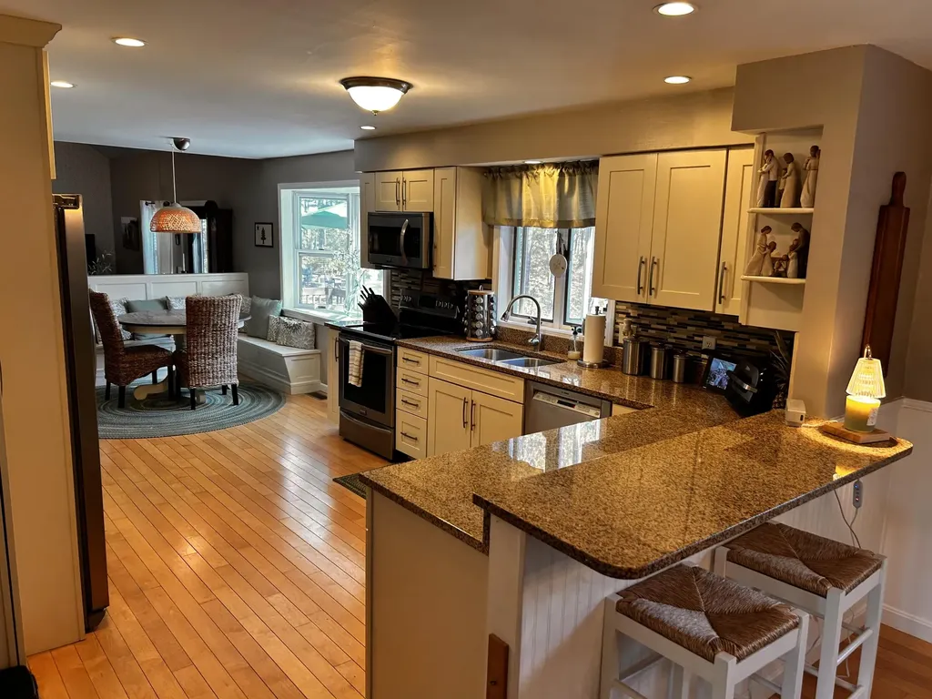 31 Tarratine Drive Brunswick ME 04011