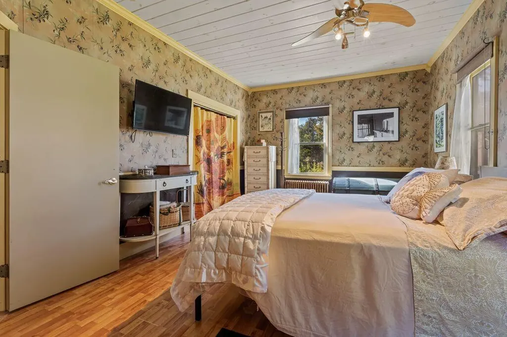 1212 Bristol Road Bristol ME 04539