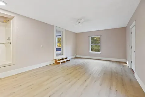 6 Alder Lane Belgrade ME 04917