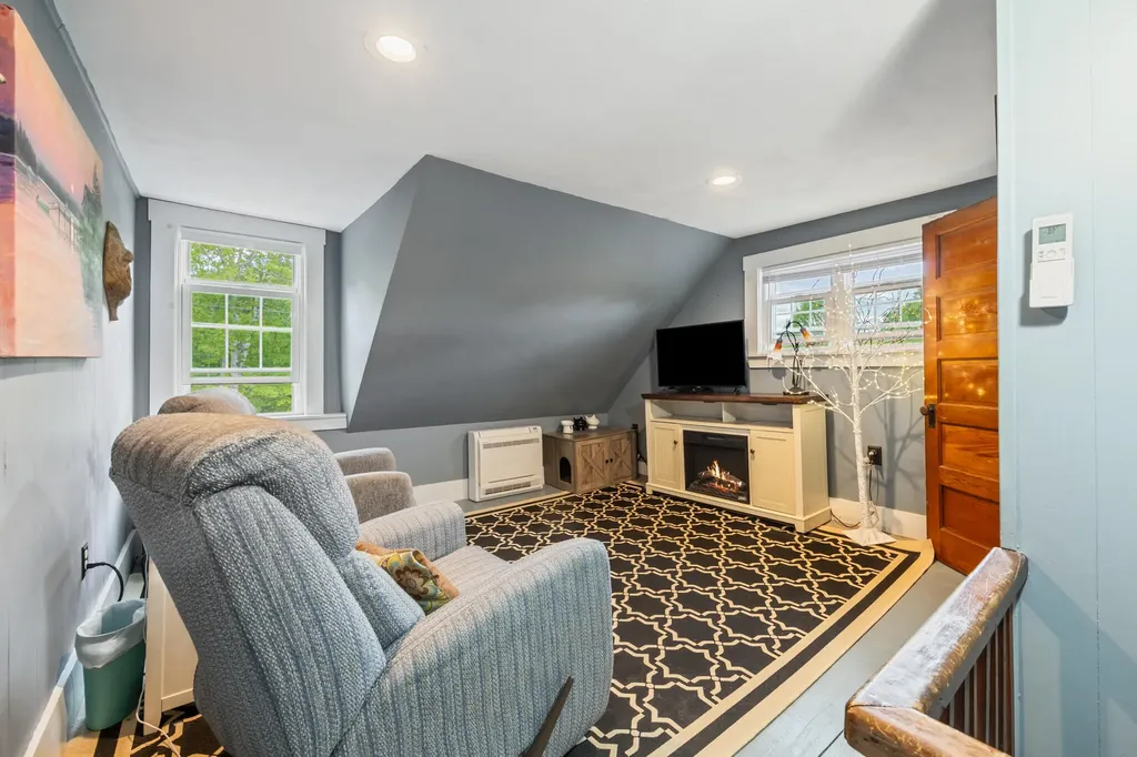 309 North Road Winterport ME 04496
