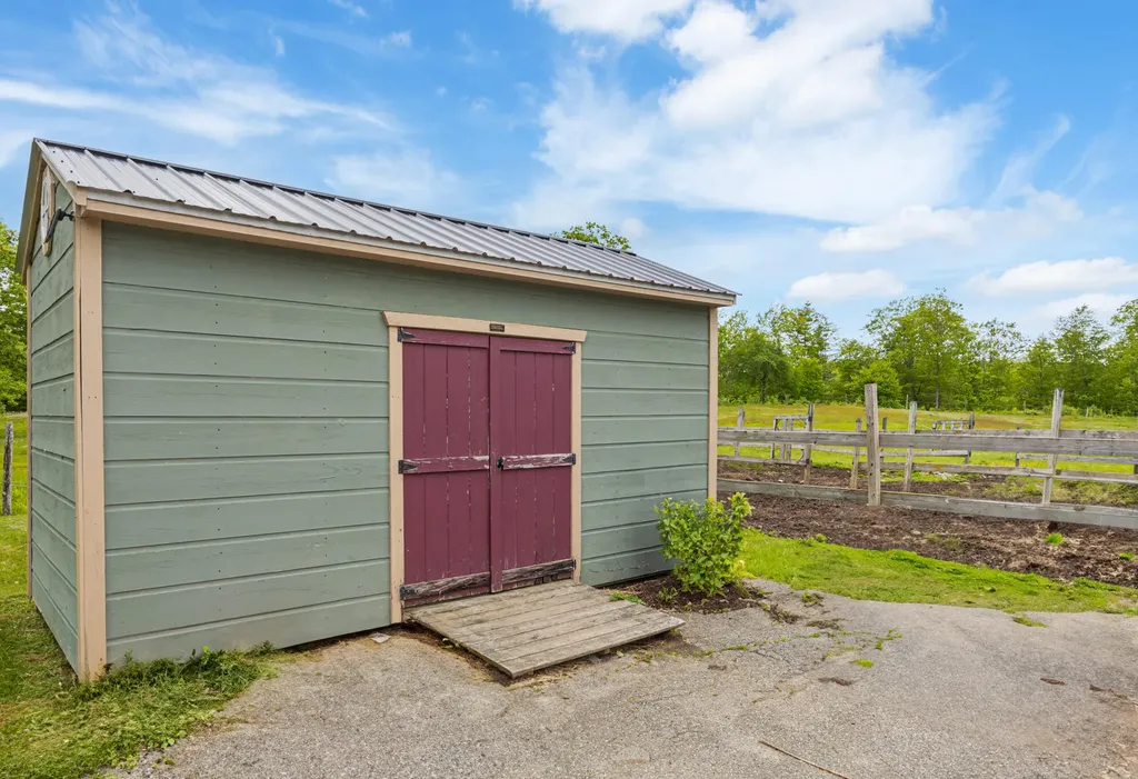 309 North Road Winterport ME 04496