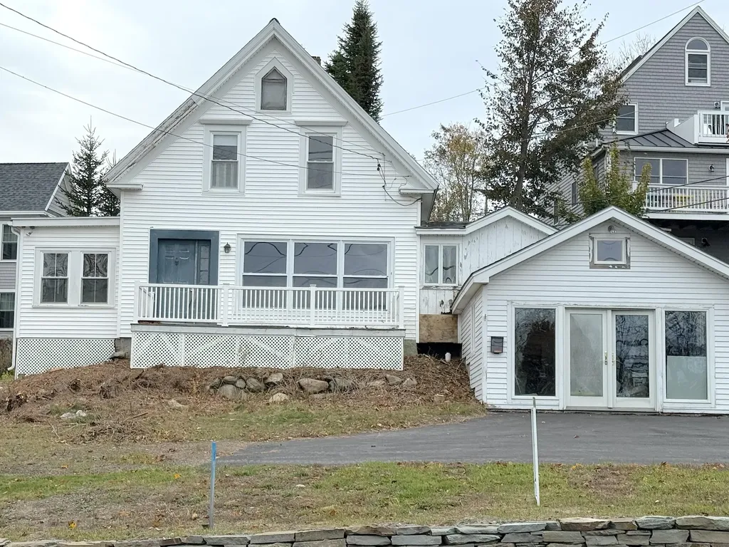 471 Main Street Southwest Harbor ME 04679