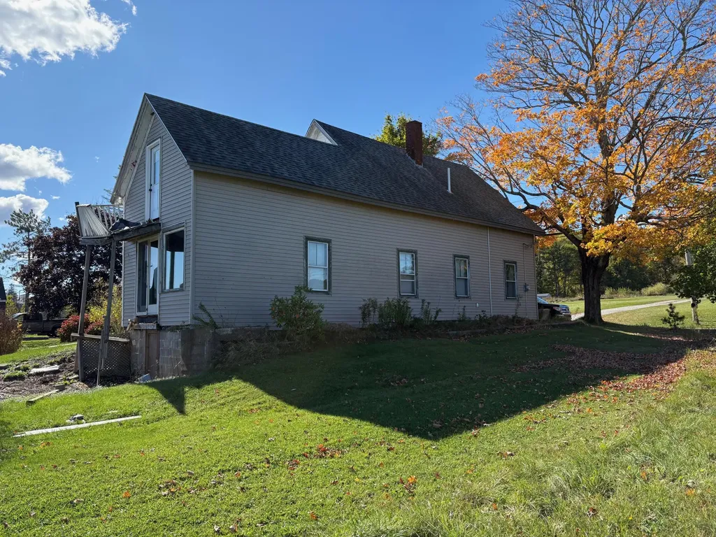 360 Cushing Road Warren ME 04864