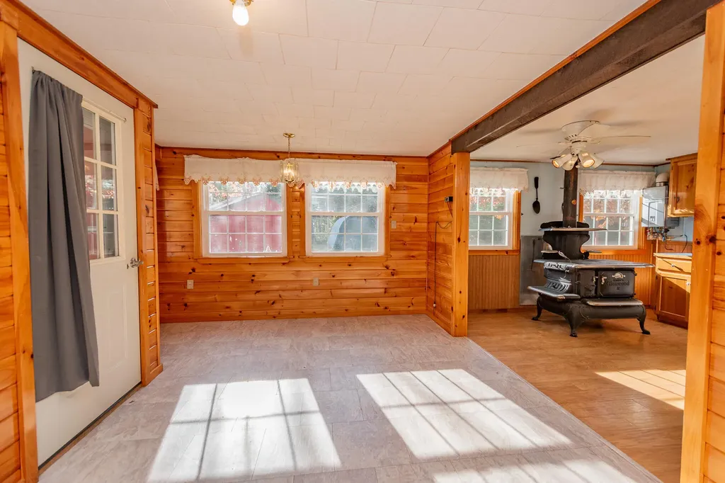 1698 Worcester Highway Kingsbury Plt ME 04942