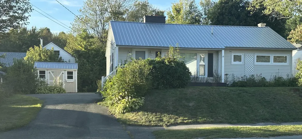 73 Forest Avenue Millinocket ME 04462