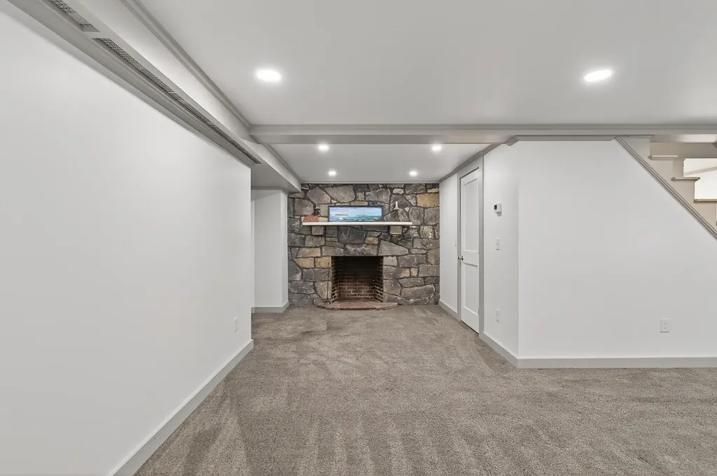 6 Highland Street Portland ME 04103