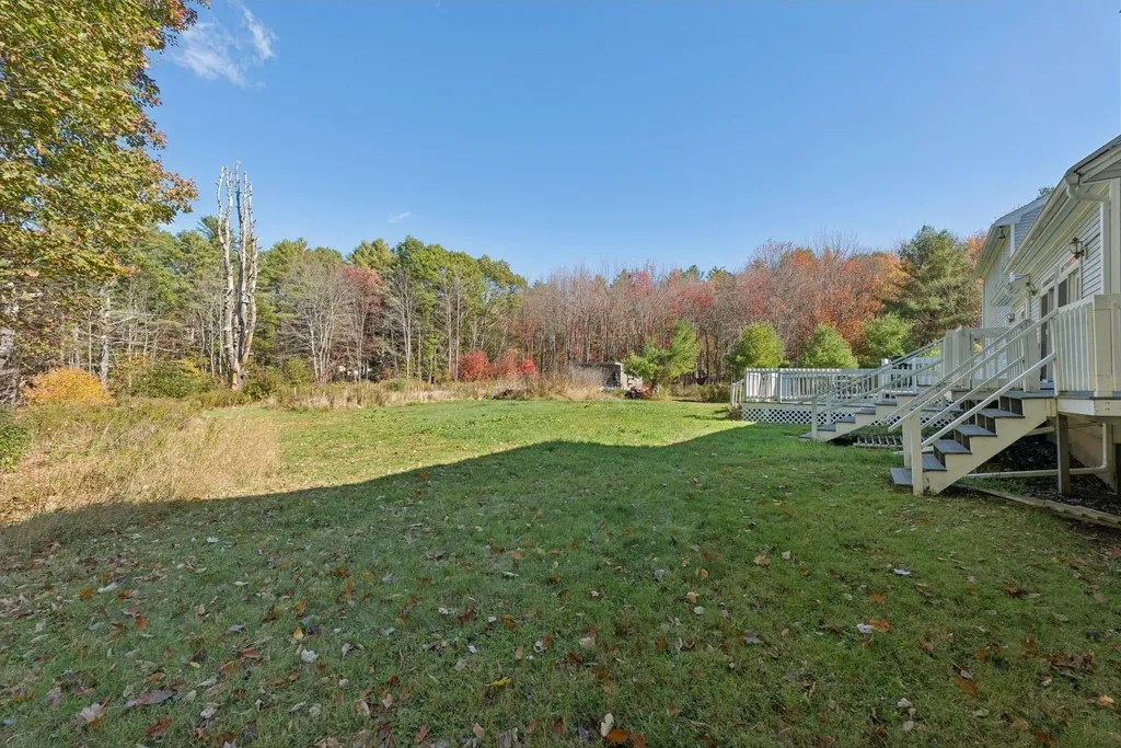 17 Chestnut Drive Topsham ME 04086