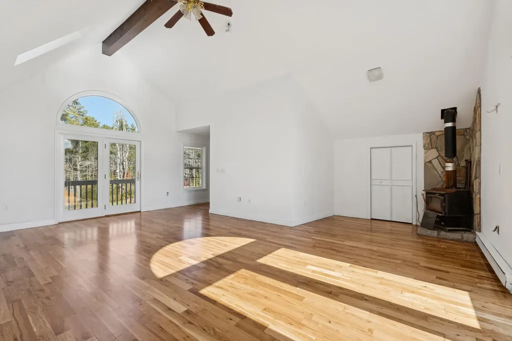 17 Chestnut Drive Topsham ME 04086