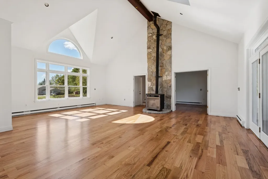 17 Chestnut Drive Topsham ME 04086