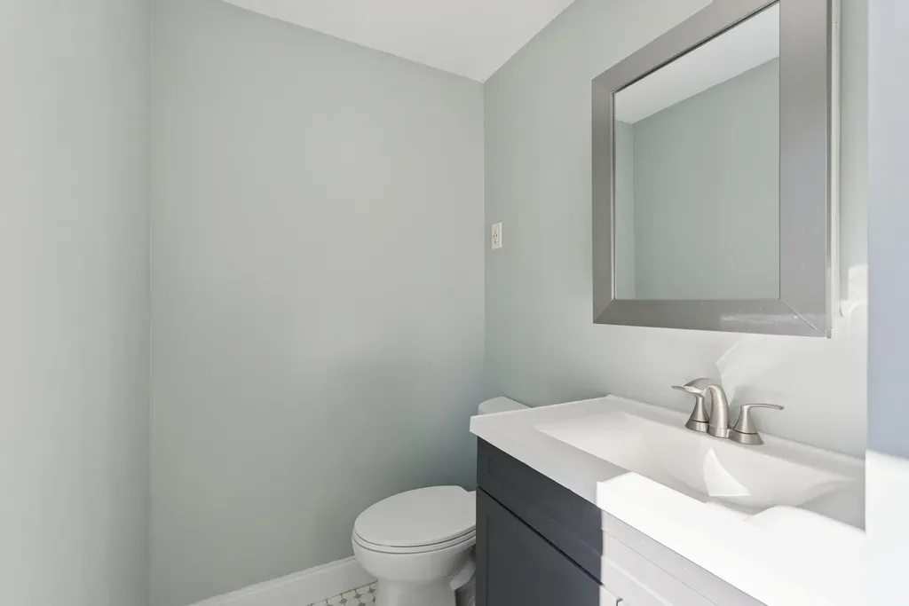 17 Chestnut Drive Topsham ME 04086