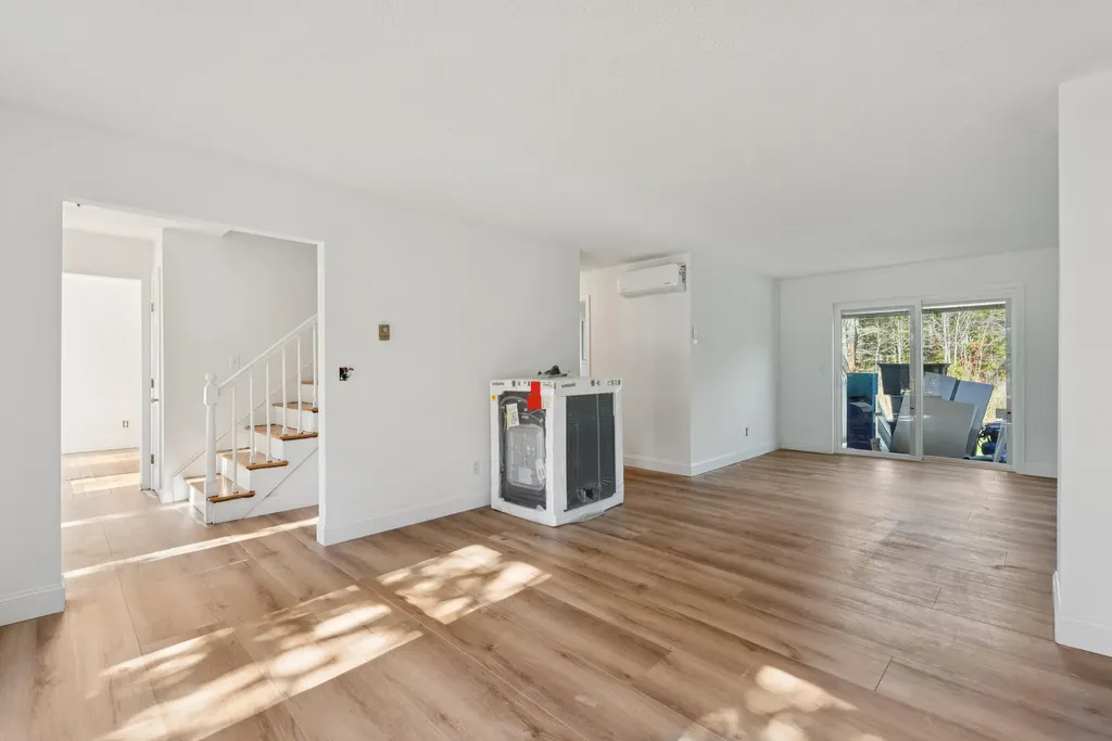 17 Chestnut Drive Topsham ME 04086