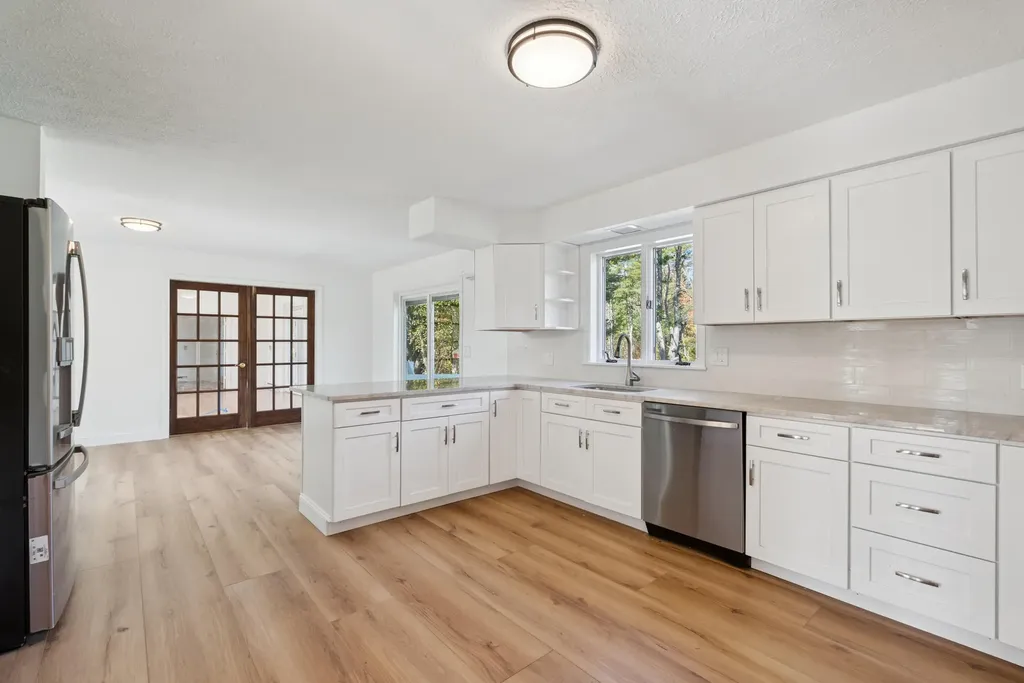 17 Chestnut Drive Topsham ME 04086