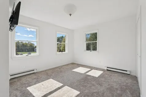 17 Chestnut Drive Topsham ME 04086