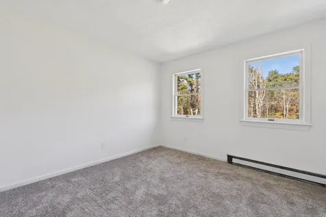 17 Chestnut Drive Topsham ME 04086