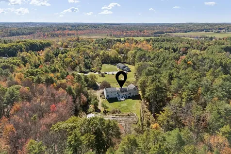17 Chestnut Drive Topsham ME 04086