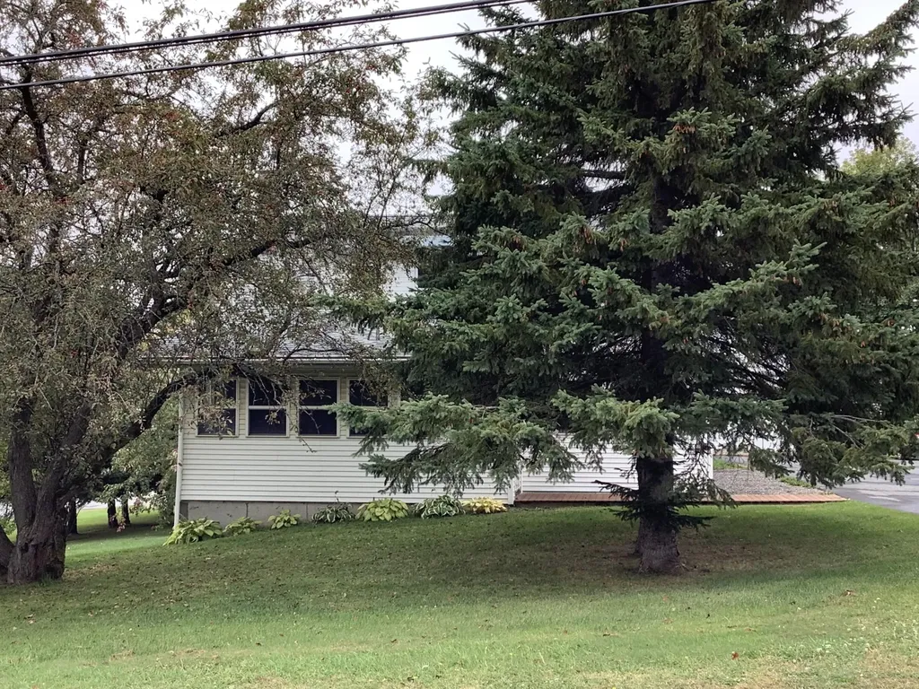 41 Station Street Ashland ME 04732