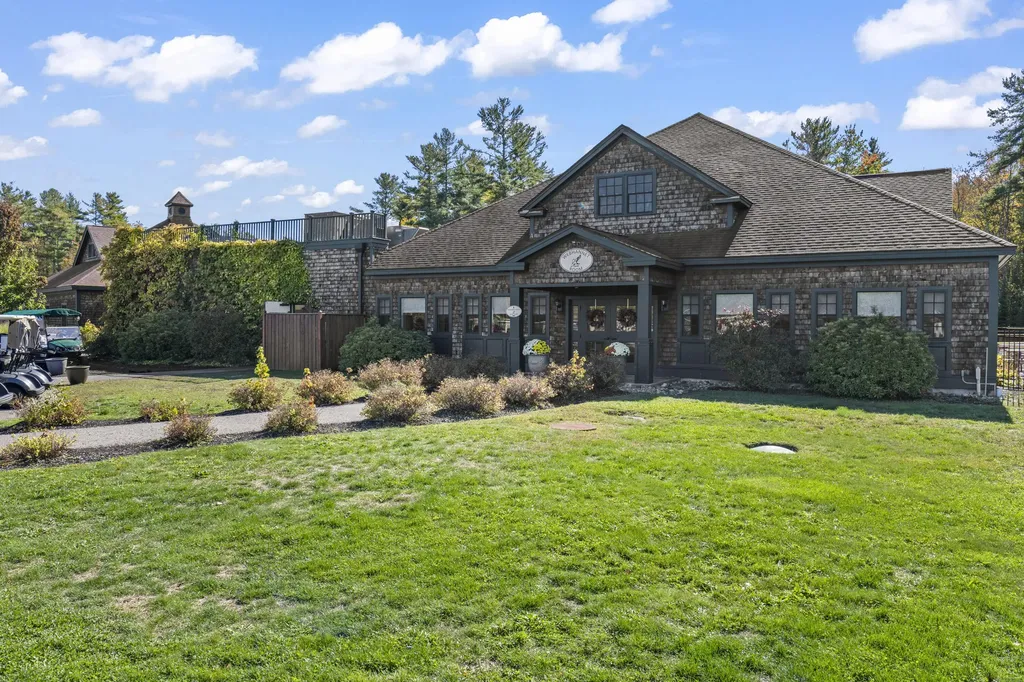 231 Clubhouse Road Wells ME 04090